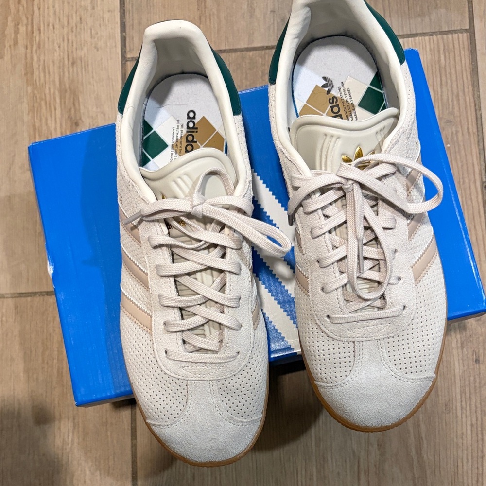 adidas Gazelle  Beige Suede - Classic Casual Sneakers 7 Youth size 9 in women